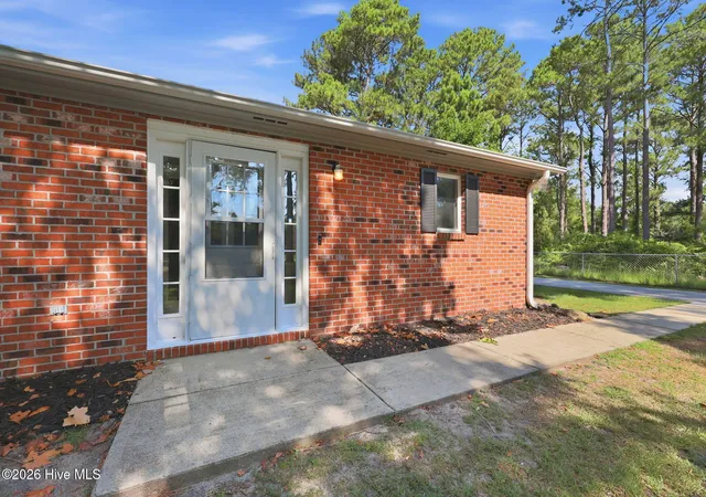 Homes for sale in Sneads Ferry, NC | 192 Sherrill Loop Rd, Sneads Ferry, NC 28460 | MLS# 100587545