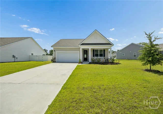 Photo 2 of Single family home for sale at 5 Woodford Reserve Dr, Pooler, GA 31322 | MLS# SA362126 | Listing updated on 2026-09-10