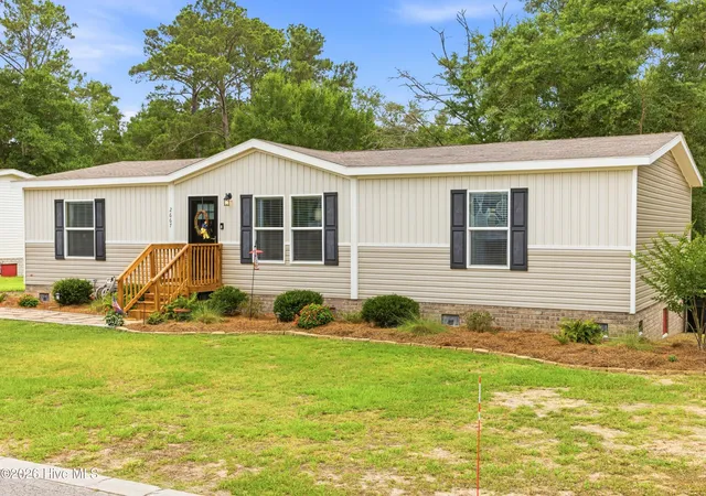 Photo 3 of Manufactured home for sale at 2667 Ml Pond Ct Se, Bolivia, NC 28422 | MLS# 100580657 | Listing updated on 2026-09-08