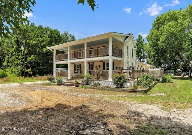 Photo 1 of Single family home for sale at 330 Lake Rd, Newport, NC 28570 | MLS# 100574750 | Listing updated on 2026-08-18