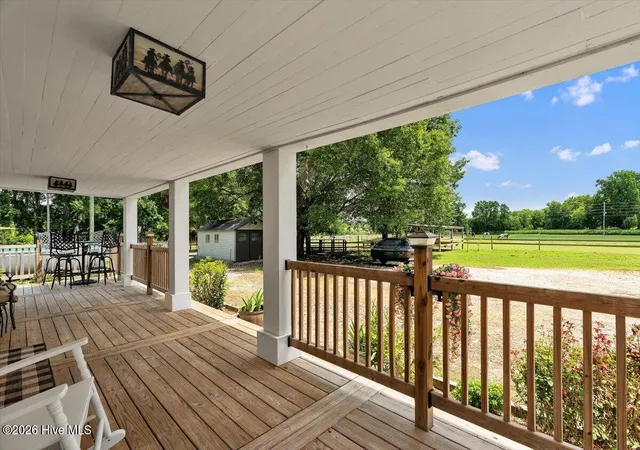 Photo 3 of Single family home for sale at 330 Lake Rd, Newport, NC 28570 | MLS# 100574750 | Listing updated on 2026-08-18