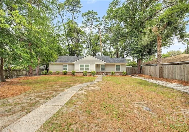 Photo 2 of Single family home for sale at 2204 Mason Dr, Savannah, GA 31404 | MLS# SA355719 | Listing updated on 2026-08-18