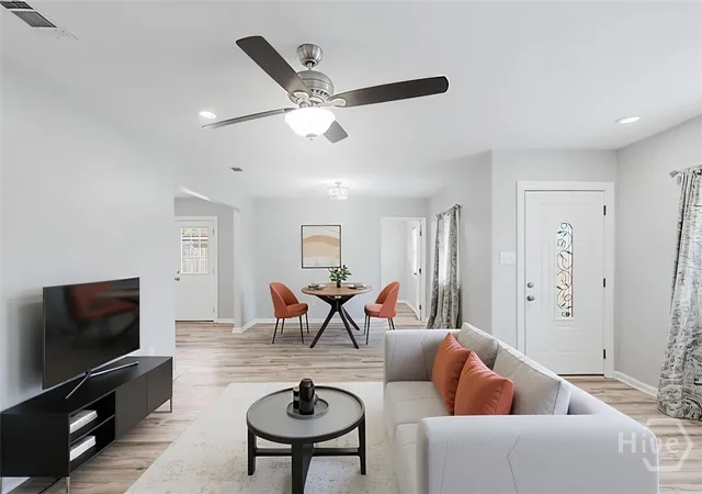 Photo 4 of Single family home for sale at 2204 Mason Dr, Savannah, GA 31404 | MLS# SA355719 | Listing updated on 2026-08-18