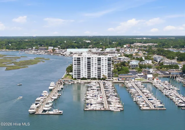 4th image of 322 Cswy Dr, Wrightsville Beach, NC 28480
