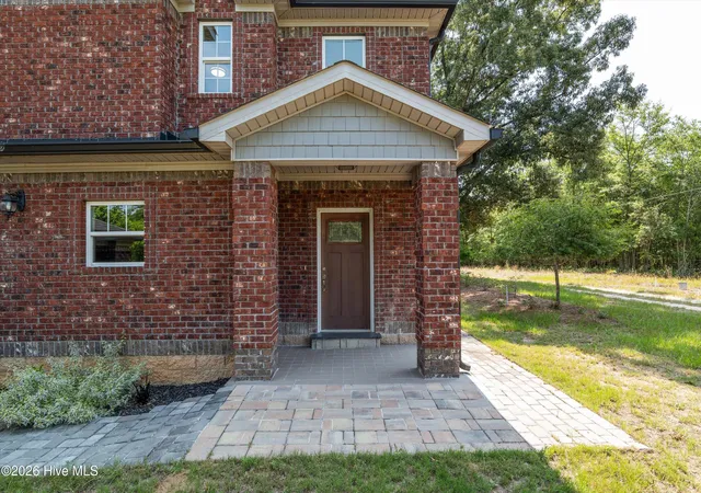 Photo 2 of Single family home for sale at 1423 Edgefield Rd, North Augusta, SC 29860 | MLS# 100596065 | Listing updated on 2026-08-18