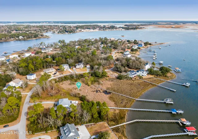 2nd image of 1065 Chadwick Shores Dr, Sneads Ferry, NC 28460 | MLS# 100546169