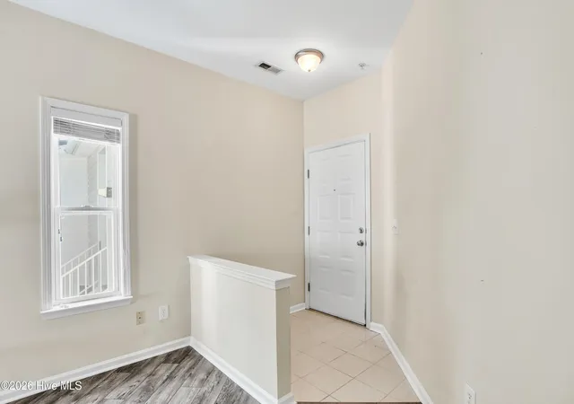 Listing Photo 4 - Condo for sale in building located at 3907 River Front Pl, Wilmington, NC 28412 - Unit #Unit 202