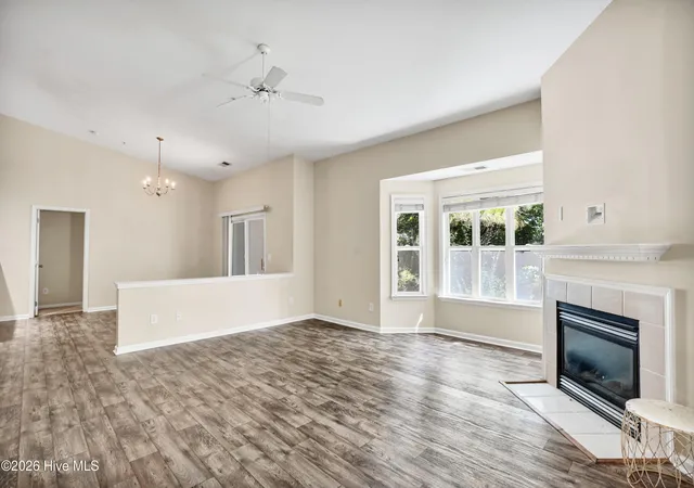Listing Photo 5 - Condo for sale in building located at 3907 River Front Pl, Wilmington, NC 28412 - Unit #Unit 202