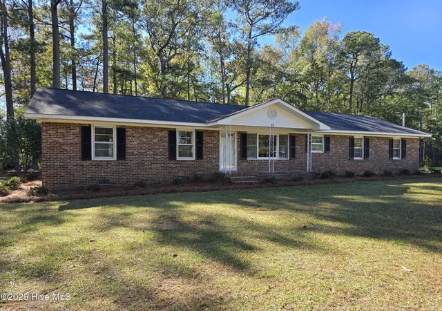 Homes for sale in Whiteville, NC | 75 Pineland Woods Dr, Whiteville, NC 28472 | MLS# 100540176