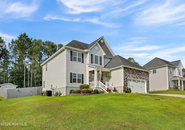 Photo 1 of Single family home for sale at 379 W Huckleberry Way, Rocky Point, NC 28457 | MLS# 100590669 | Listing updated on 2026-09-11