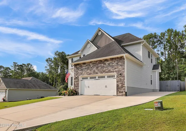 Photo 2 of Single family home for sale at 379 W Huckleberry Way, Rocky Point, NC 28457 | MLS# 100590669 | Listing updated on 2026-09-11