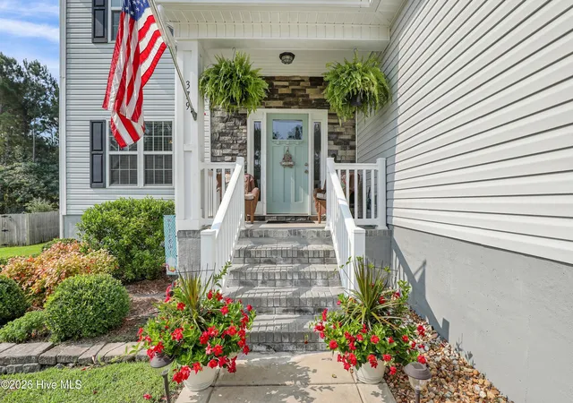 Photo 4 of Single family home for sale at 379 W Huckleberry Way, Rocky Point, NC 28457 | MLS# 100590669 | Listing updated on 2026-09-11
