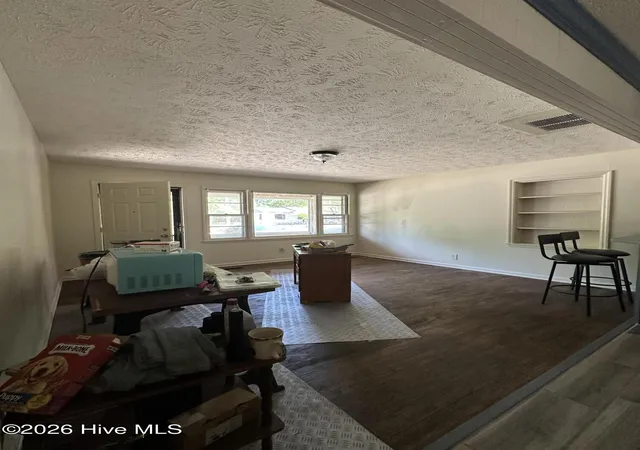 Photo 4 of Single family home for sale at 109 W Chestnut St, Maxton, NC 28364 | MLS# 100570765 | Listing updated on 2026-08-18