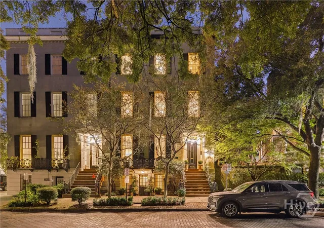 Homes for sale in Savannah, GA | 203 W Charlton St, Savannah, GA 31401 | MLS# SA339407