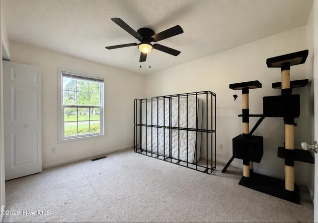 Photo 5 of Single family home for sale at 225 Woodgreen Ln, Aberdeen, NC 28315 | MLS# 100584119 | Listing updated on 2026-08-18