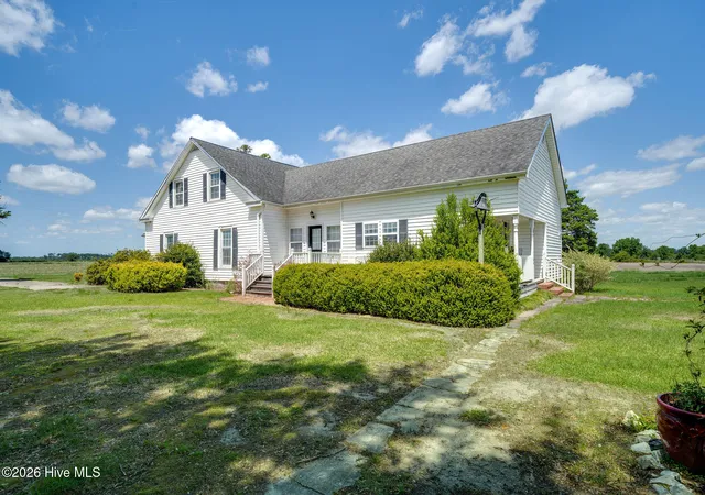 Homes for sale in Rose Hill, NC | 1352 Cornwallis Rd, Rose Hill, NC 28458 | MLS# 100579534