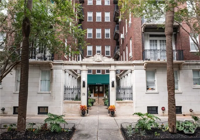 Homes for sale in Savannah, GA | 24 E Liberty St #53, Savannah, GA 31401 | MLS# SA340851