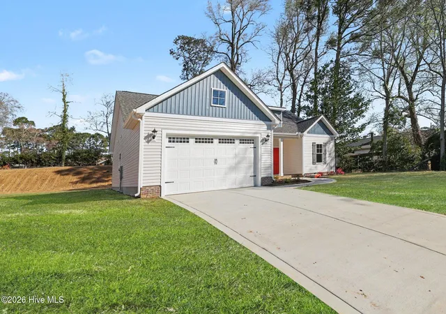 Homes for sale in Kinston, NC | 1707 Elizabeth Dr, Kinston, NC 28504 | MLS# 100553260
