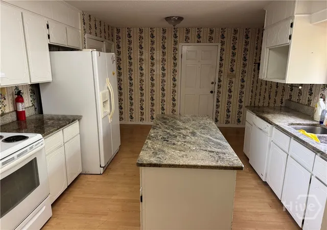 2nd image of 2 Moss Pointe Ct, Savannah, GA 31410 | MLS# SA352902
