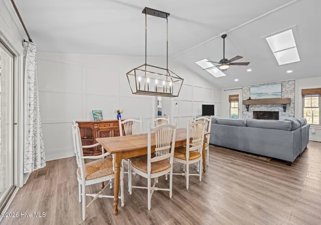 Photo 3 of Single family home for sale at 6115 Gondolier Dr, New Bern, NC 28560 | MLS# 100558117 | Listing updated on 2026-09-11