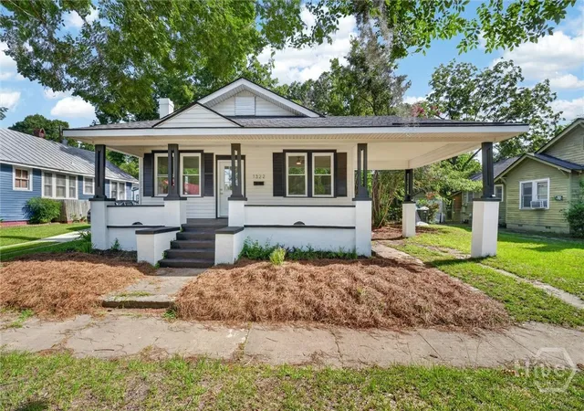 Photo 3 of Single family home for sale at 1322 E 37th Street, Savannah, GA 31404 | MLS# SA357333 | Listing updated on 2026-09-12