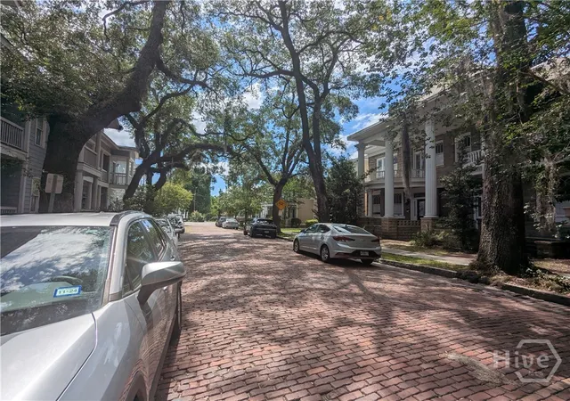Homes for sale in Savannah, GA | 316 E 31st St, Savannah, GA 31401 | MLS# SA359620