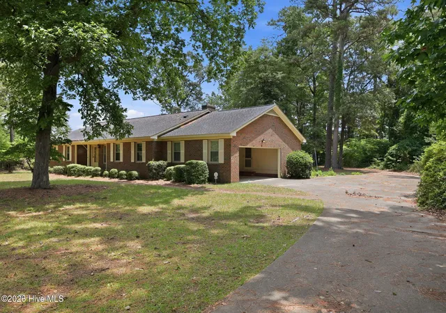 Photo 3 of Single family home for sale at 841 Highway 123 S, Hookerton, NC 28538 | MLS# 100586348 | Listing updated on 2026-09-10