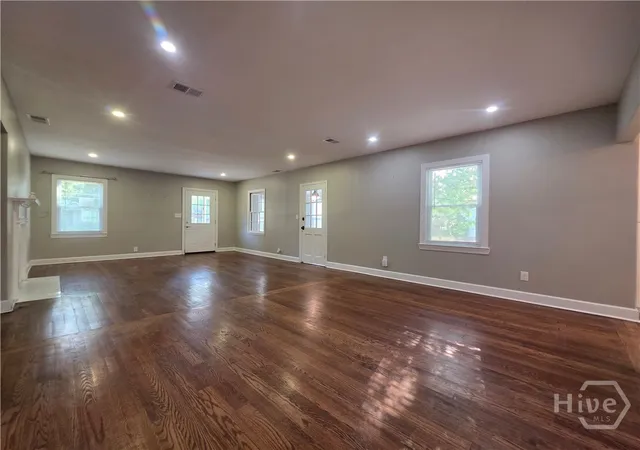 Homes for sale in Savannah, GA | 202 E 58 St, Savannah, GA 31405 | MLS# SA354621
