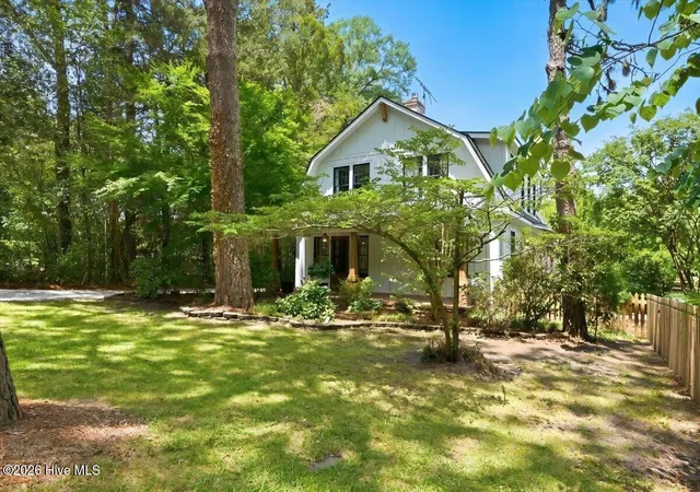 Homes for sale in Southern Pines, NC | 260 N Ridge St, Southern Pines, NC 28387 | MLS# 100578609