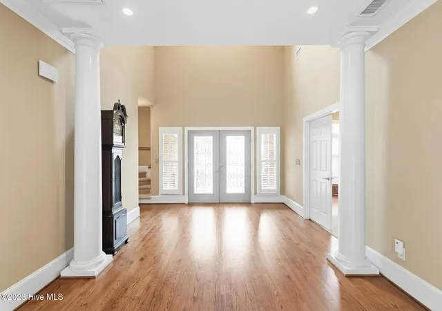 Photo 2 of Single family home for sale at 307 Jarret Bay Ct Se, Bolivia, NC 28422 | MLS# 100565083 | Listing updated on 2026-08-18
