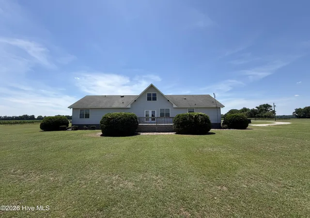 Photo 4 of Single family home for sale at 1437 Louie Pollock Rd, La Grange, NC 28551 | MLS# 100577885 | Listing updated on 2026-10-07