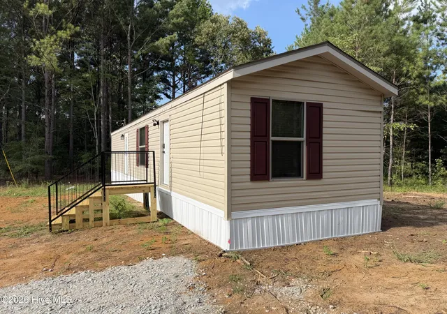 Photo 4 of Manufactured home for sale at 1209 Stapleton Acres Rd, Stapleton, GA 30823 | MLS# 100591533 | Listing updated on 2026-09-23
