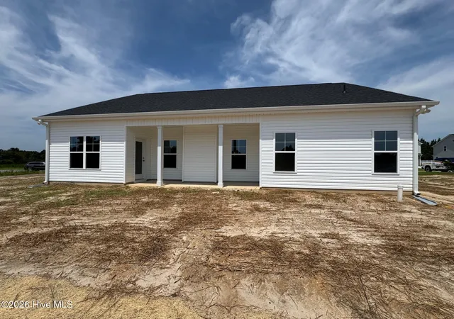 Photo 2 of Single family home for sale at 229 Seaford Ln, Aberdeen, NC 28315 | MLS# 100582981 | Listing updated on 2026-08-18