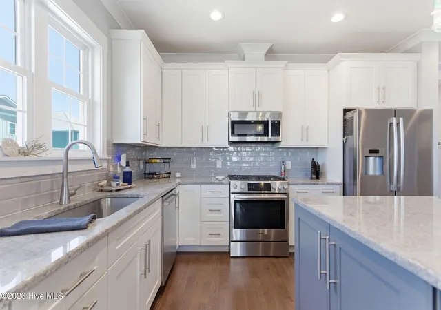 5th image of 109 S Carolina Beach Ave S, Carolina Beach, NC 28428 | MLS# 100570056