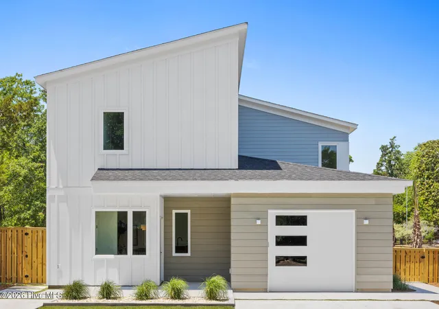 Photo 4 of Single family home for sale at 1100 S 6th Street, Carolina Beach, NC 28428 | MLS# 100591290 | Listing updated on 2026-09-14