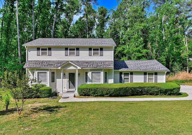 Photo 1 of Single family home for sale at 2015 Country Clb Hills Dr, North Augusta, SC 29860 | MLS# 98256565 | Listing updated on 2026-09-28