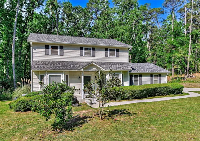 Photo 3 of Single family home for sale at 2015 Country Clb Hills Dr, North Augusta, SC 29860 | MLS# 98256565 | Listing updated on 2026-09-28