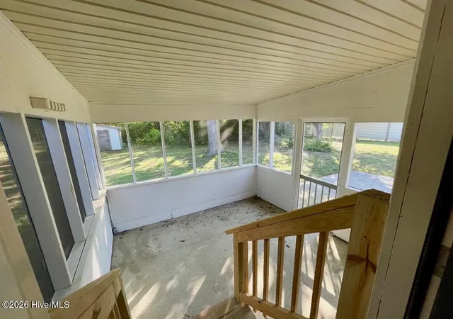 Homes for sale in Laurinburg, NC | 17120 Barnes Dr, Laurinburg, NC 28352 | MLS# 100584375