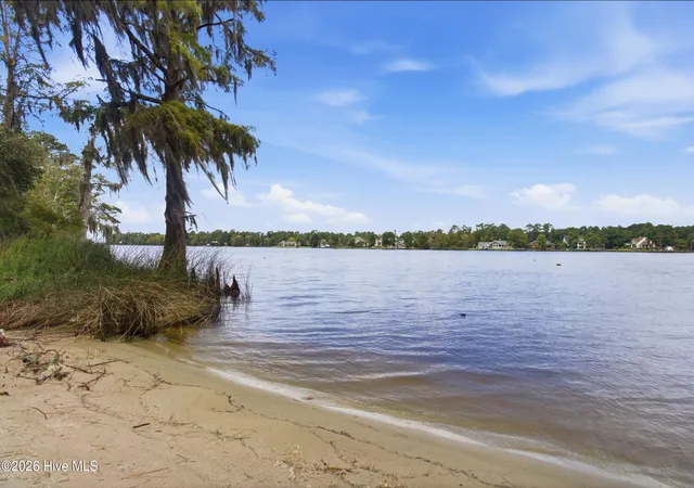 Photo 4 of Single family home for sale at 1630 Brices Crk Rd, New Bern, NC 28562 | MLS# 100593975 | Listing updated on 2026-09-11