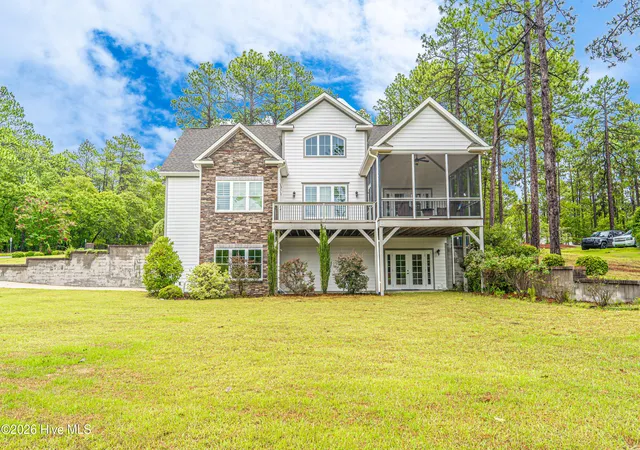 Single family home for sale at 140 Edgewater Pl, Pinehurst, NC 28374 | MLS# 100591671