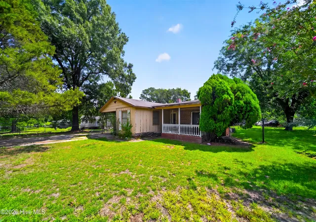 Photo 3 of Single family home for sale at 1109 E Northern Blvd, Tarboro, NC 27886 | MLS# 100599833 | Listing updated on 2026-09-09