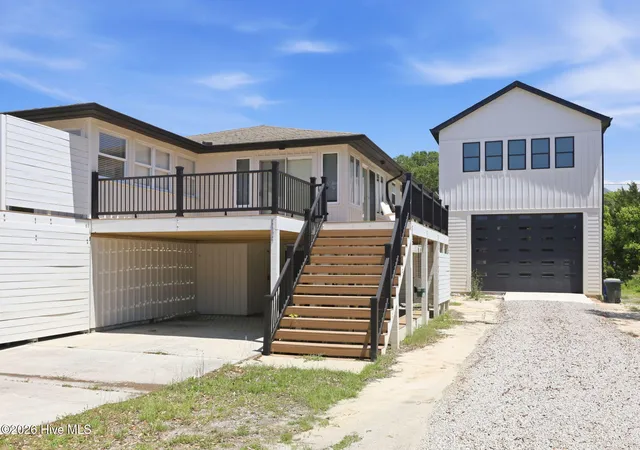 3rd image of 312 Channel Dr #B, Emerald Isle, NC 28594 | MLS# 100574698