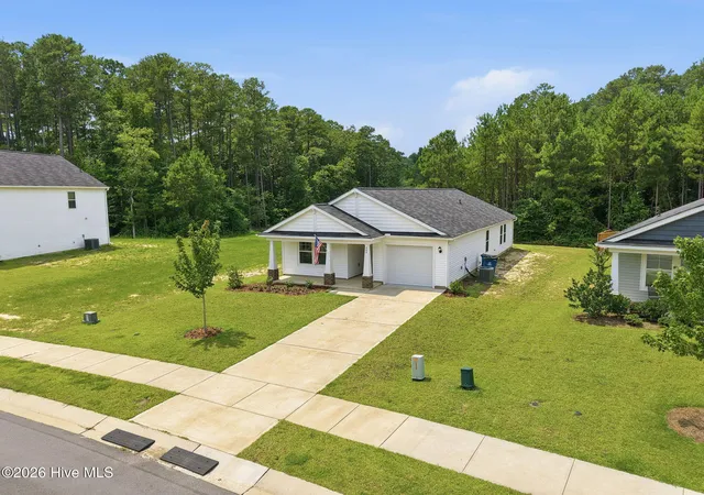 Photo 3 of Single family home for sale at 800 Conductor Ct, Vass, NC 28394 | MLS# 100592783 | Listing updated on 2026-08-18