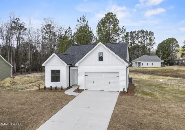 Photo 4 of Single family home for sale at 309 Riva Ridge, Burgaw, NC 28425 | MLS# 100594794 | Listing updated on 2026-09-18