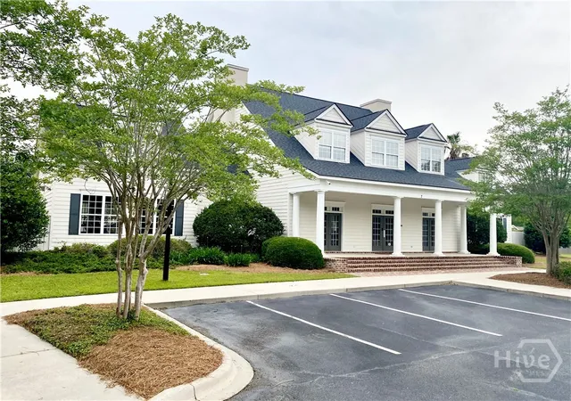 Photo 4 of Single family home for sale at 109 Endicott Dr, Savannah, GA 31419 | MLS# SA363668 | Listing updated on 2026-09-15