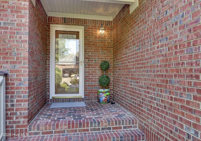 Photo 4 of Single family home for sale at 1309 Brookside Gdns Dr, Wilmington, NC 28411 | MLS# 100587980 | Listing updated on 2026-09-17