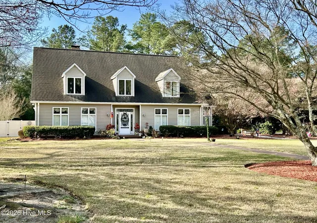 Single family home for sale at 501 Montrose Ln, Laurinburg, NC 28352 | MLS# 100562644
