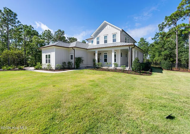 Photo 3 of Single family home for sale at 303 Botany Bay Pl, Wilmington, NC 28412 | MLS# 100592764 | Listing updated on 2026-08-18