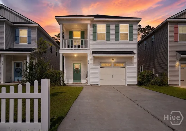 Homes for sale in Savannah, GA | 224 Flagler Dr, Savannah, GA 31419 | MLS# SA359272