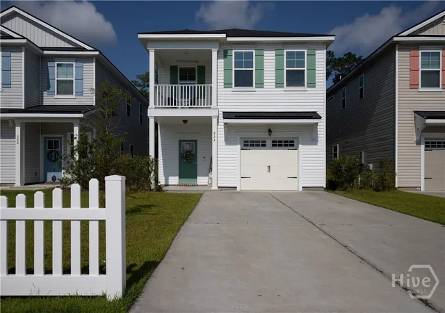 Homes for sale in Savannah, GA | 224 Flagler Dr, Savannah, GA 31419 | MLS# SA359272